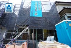 現地（2025年7月1日）撮影。3路線利用可能で都心へのアクセスの幅が広がります。毎日の通勤・通学・買い物がしやすく、快適に過ごせます。