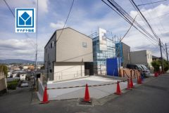 3LDK。開放感のある吹き抜けを採用＾＾収納が充実した間取りになっています＾＾