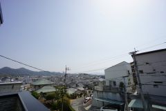 2階バルコニーからの眺望です。前面に遮るものがなく景色を一望できます。