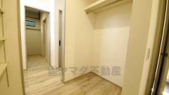 靴といっしょにコートも脱げるファミリークローク。ホコリや汚れを家の中に持ち込むことがなく衛生的です＾＾