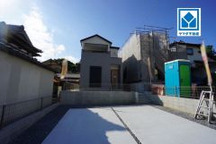現地（2026年10月20日）撮影。2号棟。広々LDK19.1帖。全居室収納スペース完備。最新の設備で気持ちの良い新生活を送りませんか＾＾