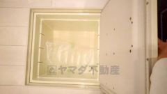 キッチンにある床下収納は、居住スペースを減らさずに買い置きの調味料や非常食などを保管することができます。