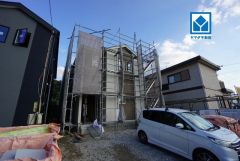 現地（2026年10月14日）撮影。リビング隣には、ホッとできる5帖の和室を用意＾＾毎日のお買い物もラクラク、サンリブ古賀店まで車約7分/2.3ｋｍ＾＾