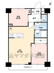 バルコニーへは2部屋から出られて便利＾＾洋室は収納付きなので、お部屋が散らかりにくいのも嬉しいですね＾＾