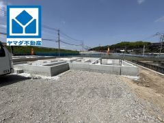 コンビニまで徒歩6分の近さ。すぐに必要なものを買いにいけるので便利ですね。