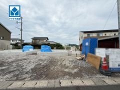 現地（2026年7月3日）撮影。2号棟。ゆとりある4LDK＾＾2階に洋室が4部屋あるのでお子様が成長しても安心ですね＾＾