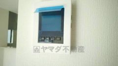 防犯性、セキュリティ対策に安心できるテレビモニター付きインターフォンです。セールスマン対策にもなり安心できます。