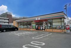 セブンイレブン　新宮下府4丁目店