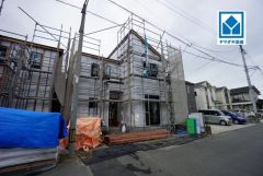 現地（2025年9月18日）撮影。スーパーやコンビニなども近く周辺環境充実。快適でゆとりのある生活空間で新生活を始めましょう^^