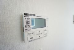 おいだき機能つきなのでお風呂に入る時間が異なるご家庭には嬉しいですね。ボタン一つで快適で便利な生活が＾＾