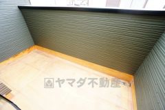 南側にバルコニーがあり、暖かな日差しが入ってきます＾＾