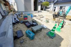 駐車スペースはゆとりある2台分を確保。マイカー用に、お客さま用に、余裕を持ってご利用いただけます。