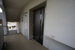 角部屋なので両隣を気にすることなく過ごせます。