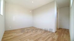 アクセントクロスがオシャレですね。インテリアでどんな部屋にするのか考えるのも楽しみです。