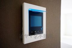 防犯性、セキュリティ対策に安心できるテレビモニター付きインターフォンです。セールスマン対策にもなり安心できます。