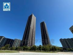 高層マンション上層階の空きが出ました＾＾ 100㎡以上の角部屋、床暖房、駐車場2台確保＾＾ 免震構造、スカイラウンジやジム等共用施設充実＾＾