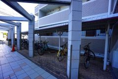 自転車置き場、