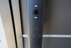 万が一落としてしまっても町の鍵屋さんなどでは簡単に合鍵を作ることができないので、防犯性が高く安心です。