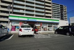ファミリーマート　福岡箱崎公園前