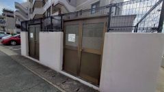 しっかりと扉の閉まるゴミ置き場。ゴミが散らかる心配もありません。