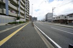 忙しい朝、遅い帰宅時にも嬉しい和白まで徒歩13分。毎日の通勤・通学・買い物がしやすく、快適に過ごせます。