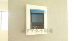 防犯性、セキュリティ対策に安心できるテレビモニター付きインターフォンです。セールスマン対策にもなり安心できます。