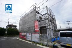 現地（2026年7月29日）撮影。省エネ、安全性を実感できるオール電化住宅＾＾リビング上部に吹抜あり。快適でゆとりのある生活空間で新生活を始めましょう^^