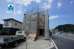 現地（2026年8月24日）撮影。家計にも環境にも優しいオール電化住宅＾＾広々LDK20.7帖。全居室収納スペース完備＾＾