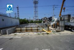 現地（2026年8月3日）撮影。ウォークインクローゼット3箇所確保＾＾アイランドキッチン、リビング階段で家族とのコミュニケーションがとりやすいです＾＾
