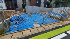 駐車スペースはゆとりある2台分を確保。マイカー用に、お客さま用に、余裕を持ってご利用いただけます。