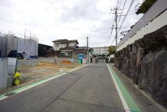 同仕様写真。対面式キッチンなのでリビングにいるご家族とコミュニケーションを取りながら洗い物や、お料理が楽しめそうですね＾＾