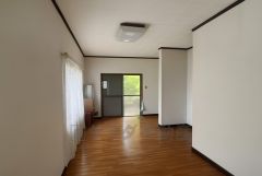 離れ。1階がリビングのみなので、開放感とアットホームな雰囲気が感じられますね＾＾