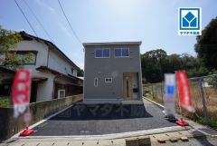 和白東小学校徒歩10分＾＾スーパーやコンビニなども近く周辺環境充実。快適でゆとりのある生活空間で新生活を始めましょう^^