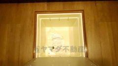 キッチンにある床下収納は、居住スペースを減らさずに買い置きの調味料や非常食などを保管することができます。