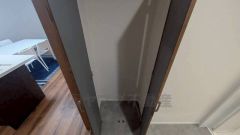 バスタオルや着替えなど置くことができる棚を設置。洗剤のストックも収納できます。 ・洗面所のリネン庫はタオルや肌着類などの収納に便利です。