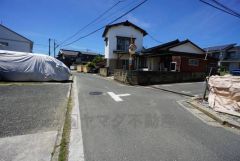 現地（2025年7月31日）撮影。住人以外の車の進入も少なく、小さなお子様を持つご家庭にも安心です。落ち着いた住宅地内で快適な生活を実現してみませんか。