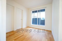 2階ホールは約5.5帖確保しており、明るく開放的ですね＾＾