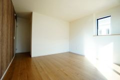 アクセントクロスがオシャレですね。インテリアでどんな部屋にするのか考えるのも楽しみです。