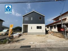 現地（2026年年7月21日）撮影。17.2帖の広々LDK＾＾2WAY動線で毎日の家事もラクラク＾＾子育て世代の憧れを叶える機能美あふれる住まいです。