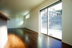 家族が集まる開放的なリビング。思い思いの時間を過ごしたり、家族みんなで食事をしたり、素敵な団らんの場になりますね＾＾