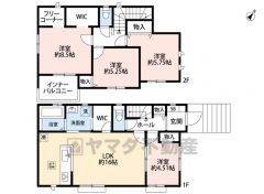 リビング横にはファミリークローク付き＾＾2階約8.5帖の主寝室にはWICや書斎にも出来そうなフリーコーナースペースがあります＾＾