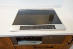汚れてもサッとふける、お手入れのしやすいIHクッキングヒーター。オール電化なので経済的。