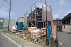コンビニまで徒歩11分。スーパーまで徒歩16分。 津屋崎小学校徒歩約16分。 津屋崎中学校徒歩約17分。