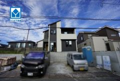 現地（2026年10月2日）撮影。共働き夫婦に嬉しい家事動線と収納力を備えた新築戸建。シンプルで機能的、二人三脚の暮らしがもっと快適になる我が家＾＾