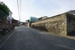 住人以外の車の進入も少なく、小さなお子様を持つご家庭にも安心です。