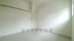 オープンクローゼットは、扉の開閉動作がないので荷物の出し入れがスムーズになります。衣類を綺麗にまとめておしゃれにまとめれば、お部屋のアクセントにもなります＾＾