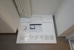 室内洗濯機置場には水漏れを防ぐ防水パン完備。