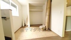 リビング隣には、ホッとできる和室を用意。お子様のお昼寝スペースや書斎としてなど、いろいろとお使い頂けます。