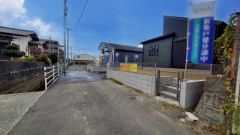 住人以外の車の進入も少なく、小さなお子様を持つご家庭にも安心です。