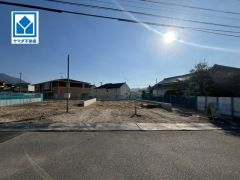 現地（2025年11月）撮影。南向きで陽当たり良好です＾＾快適でゆとりのある生活空間で新生活を始めましょう^^